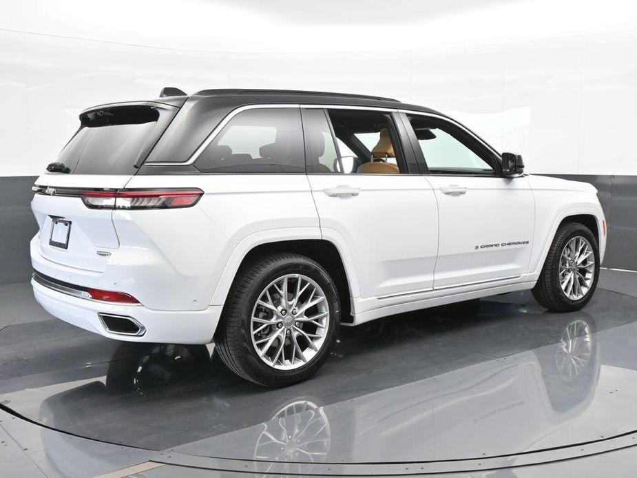 new 2024 Jeep Grand Cherokee car, priced at $51,828