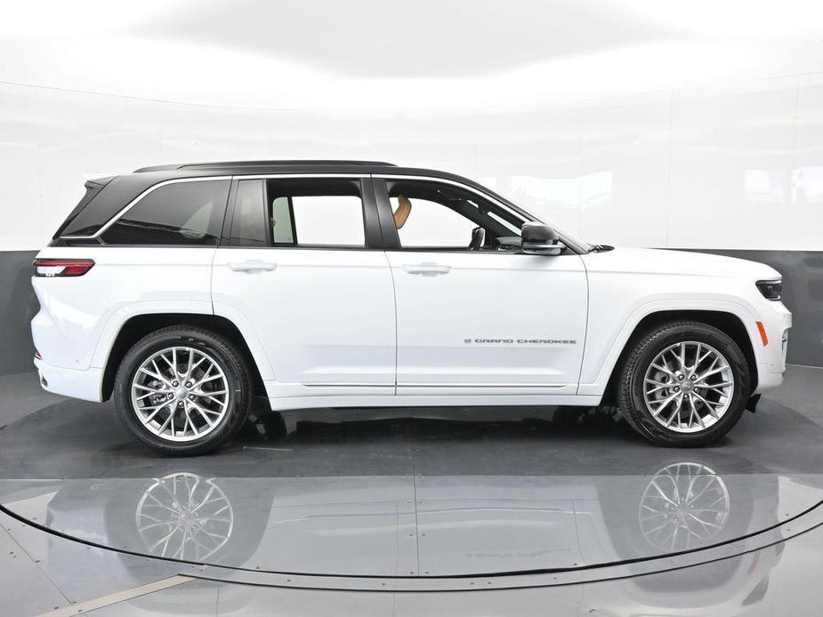 new 2024 Jeep Grand Cherokee car, priced at $51,828