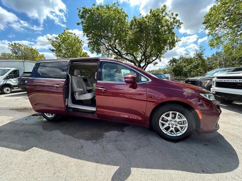 used 2021 Chrysler Pacifica car, priced at $17,000