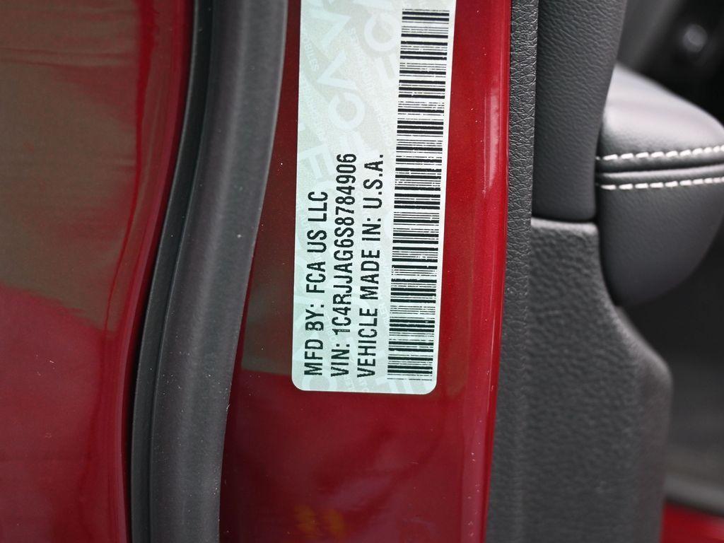 new 2025 Jeep Grand Cherokee L car