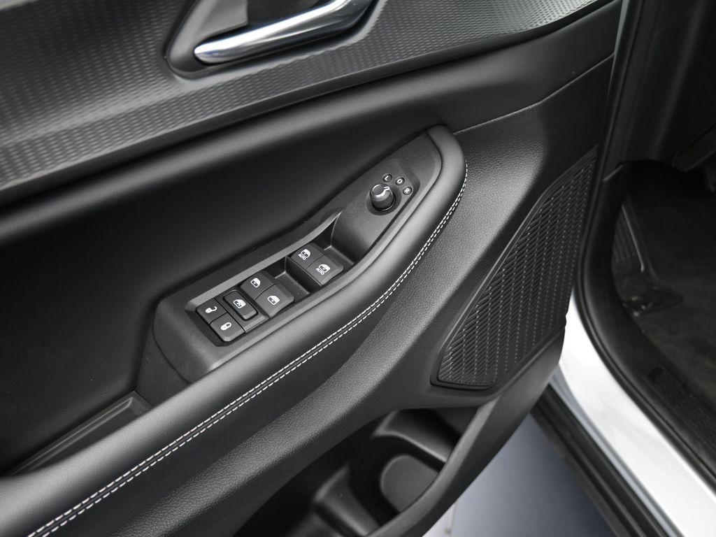 new 2025 Jeep Grand Cherokee L car, priced at $36,043