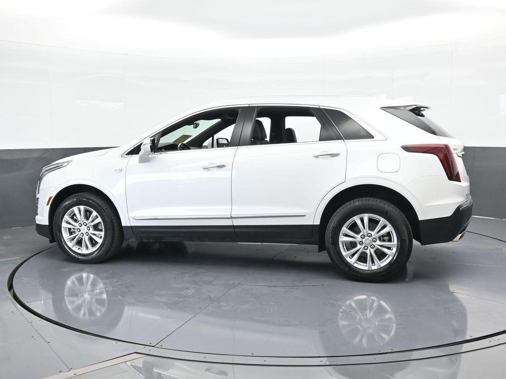 used 2022 Cadillac XT5 car, priced at $23,997