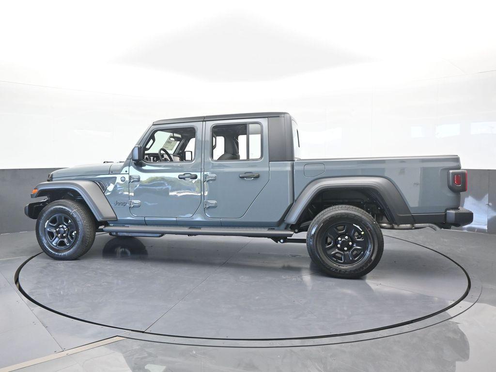new 2026 Jeep Gladiator car, priced at $46,615