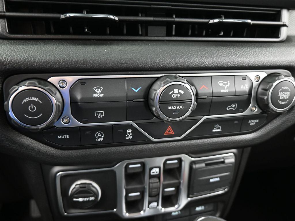 new 2026 Jeep Gladiator car, priced at $46,615