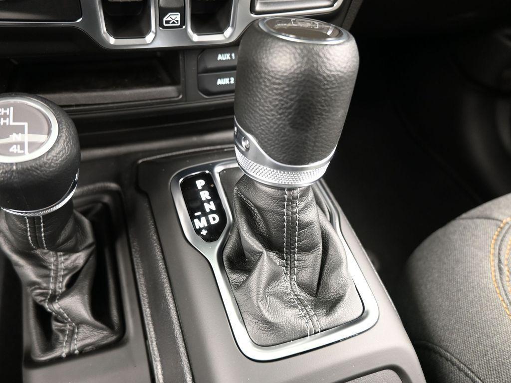 new 2026 Jeep Gladiator car, priced at $46,615