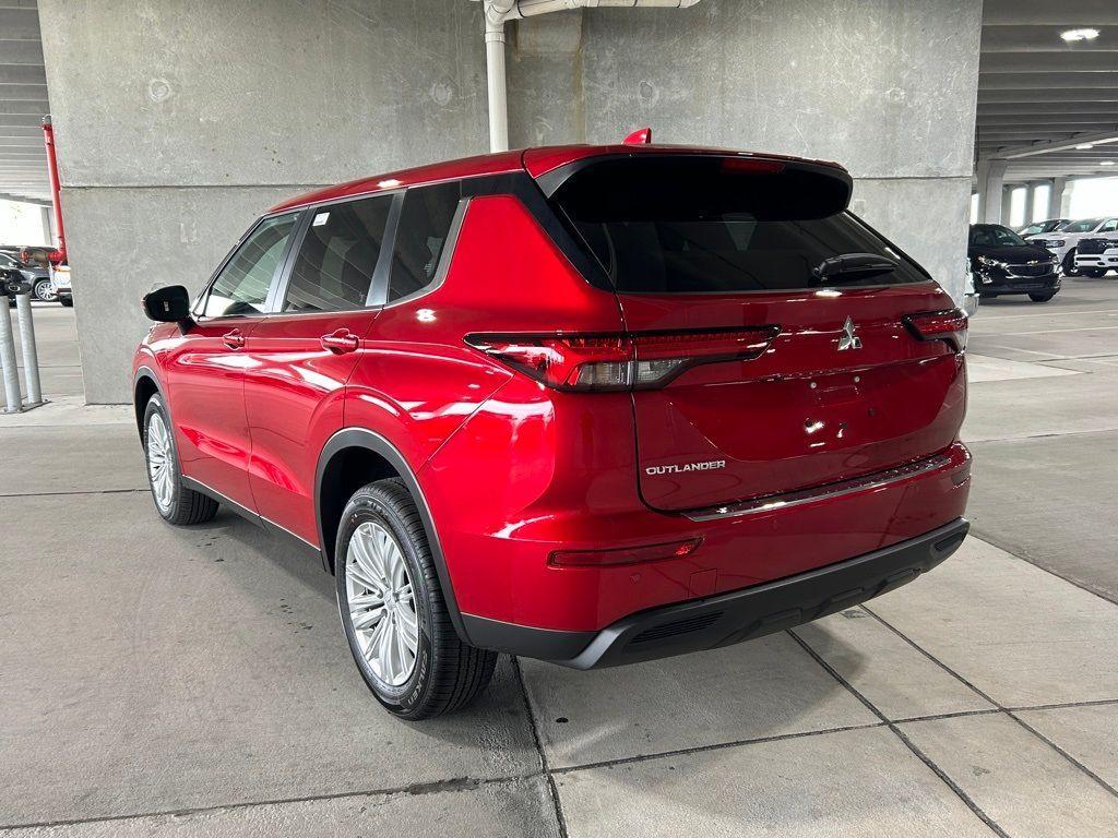 new 2024 Mitsubishi Outlander car, priced at $25,974