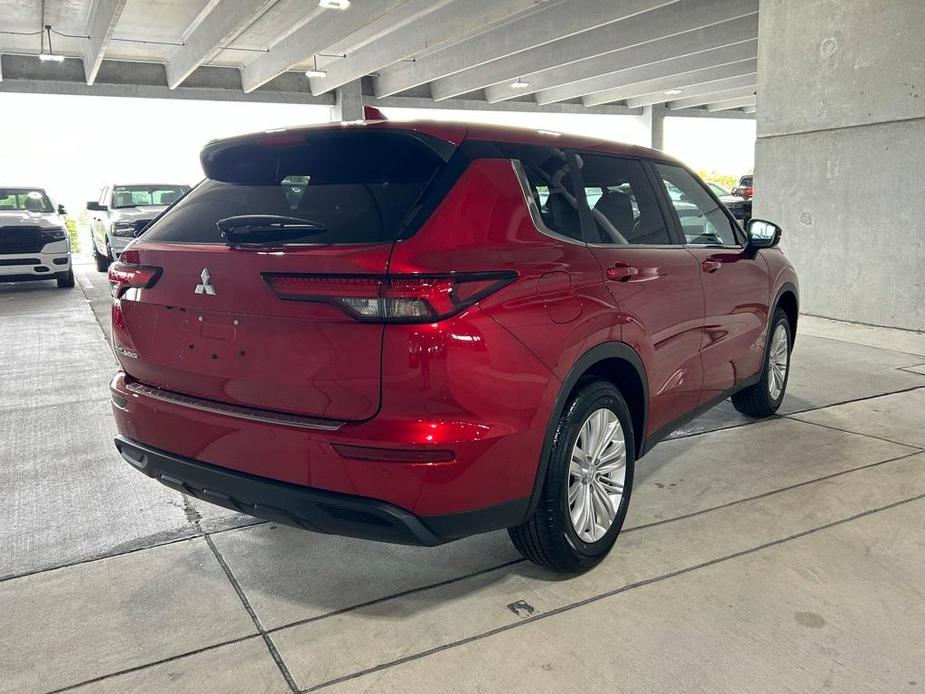 new 2024 Mitsubishi Outlander car, priced at $26,033