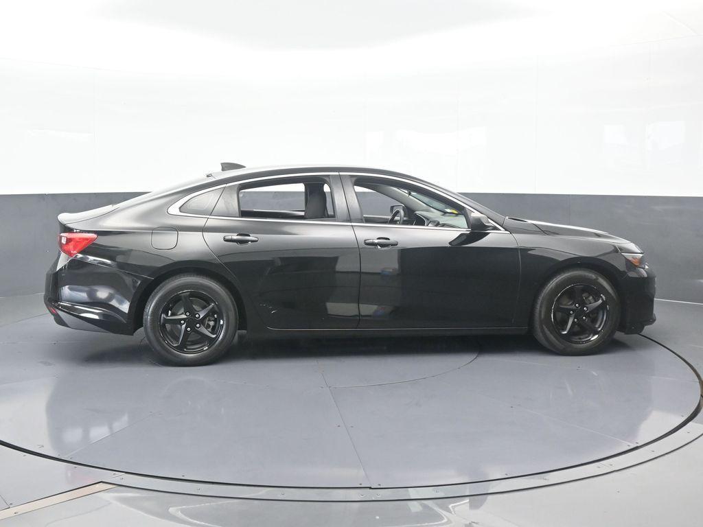 used 2018 Chevrolet Malibu car, priced at $9,995