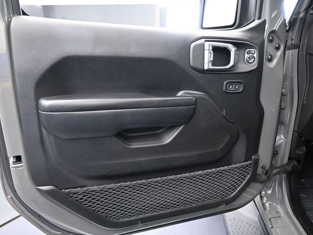 used 2021 Jeep Gladiator car, priced at $32,950