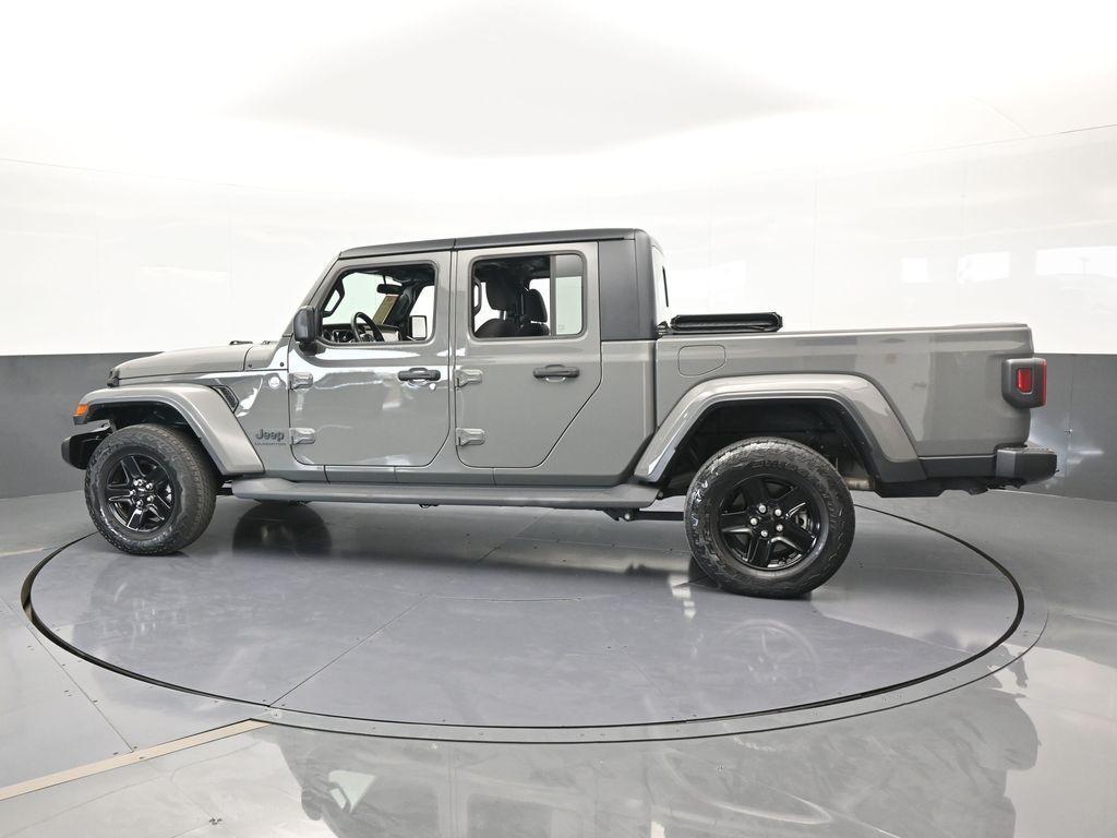 used 2021 Jeep Gladiator car, priced at $32,950