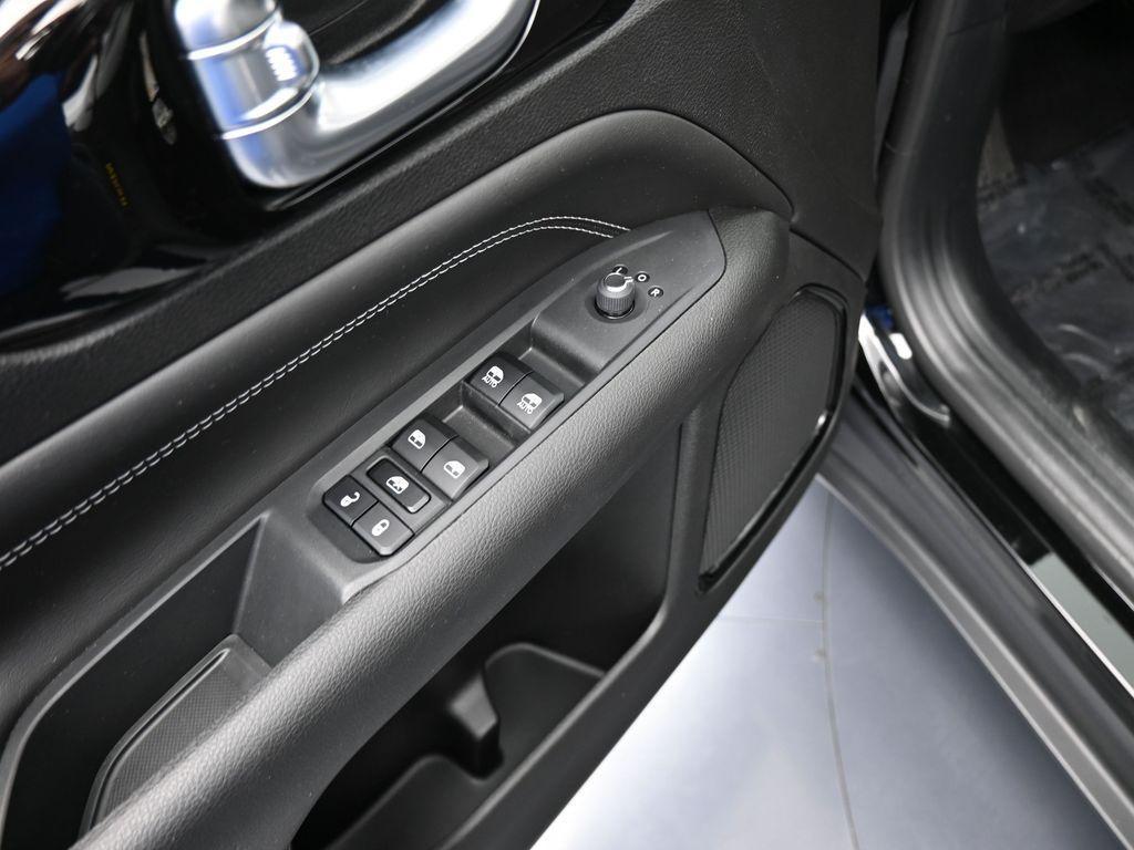used 2024 Jeep Compass car, priced at $21,407