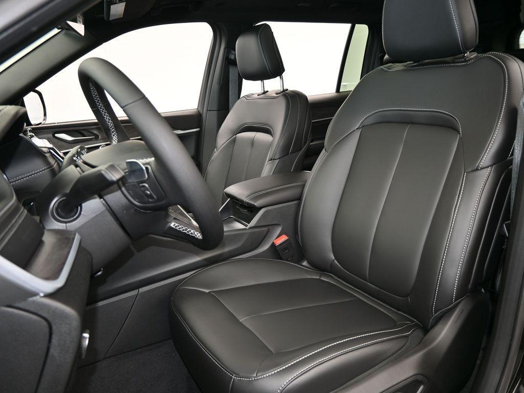 new 2025 Jeep Grand Cherokee L car