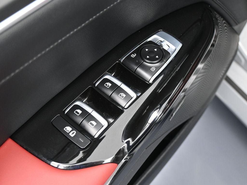 used 2025 Kia K5 car, priced at $29,995