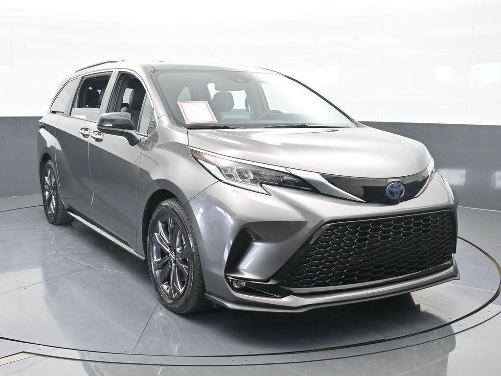 used 2022 Toyota Sienna car, priced at $39,451