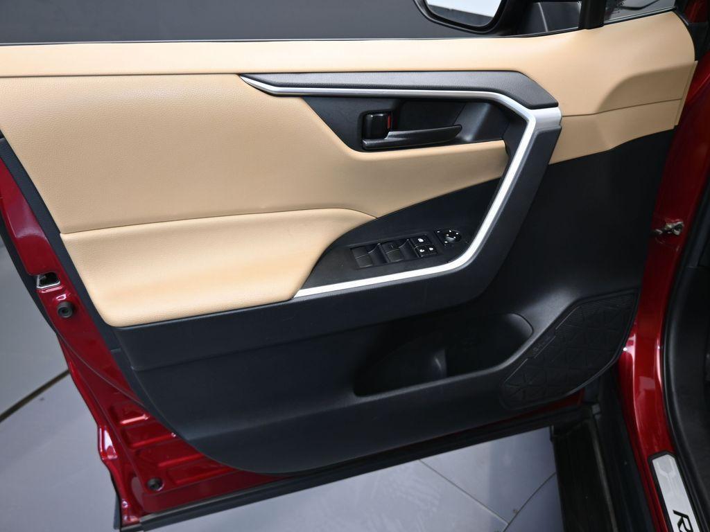used 2022 Toyota RAV4 car, priced at $19,559