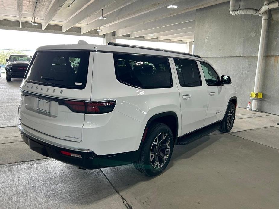 new 2023 Jeep Wagoneer L car, priced at $76,674