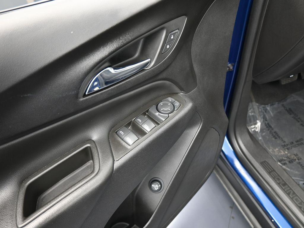 used 2022 Chevrolet Equinox car, priced at $17,350