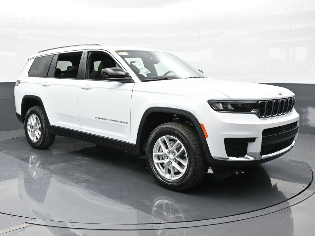 new 2024 Jeep Grand Cherokee L car, priced at $34,123