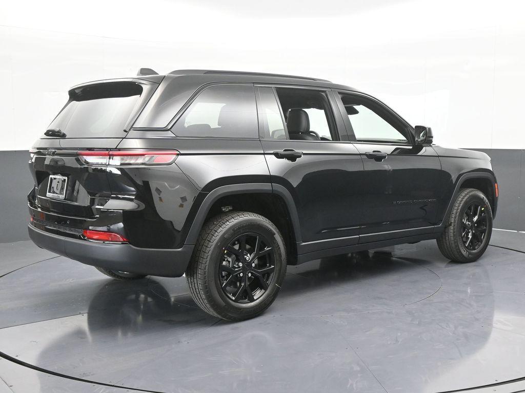used 2025 Jeep Grand Cherokee car, priced at $39,750