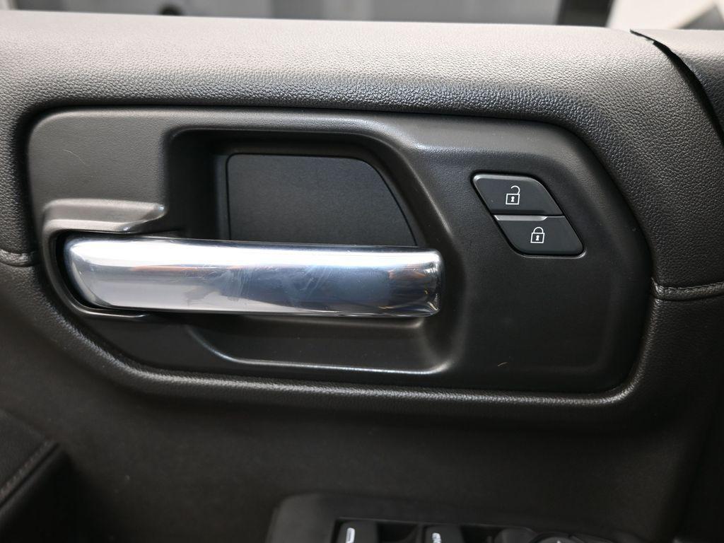 used 2021 Chevrolet Silverado 1500 car, priced at $29,738