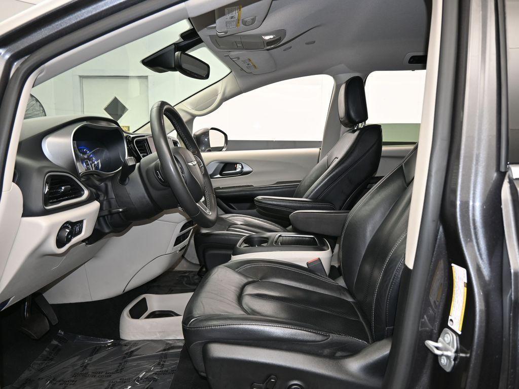 used 2022 Chrysler Pacifica car, priced at $21,990