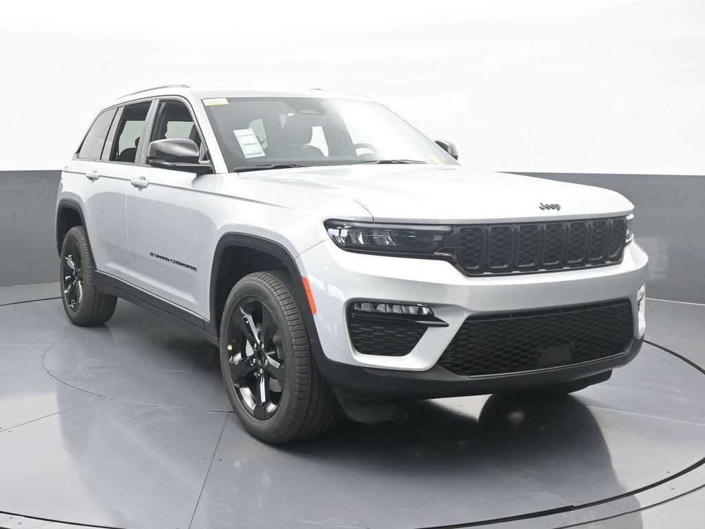 new 2025 Jeep Grand Cherokee car