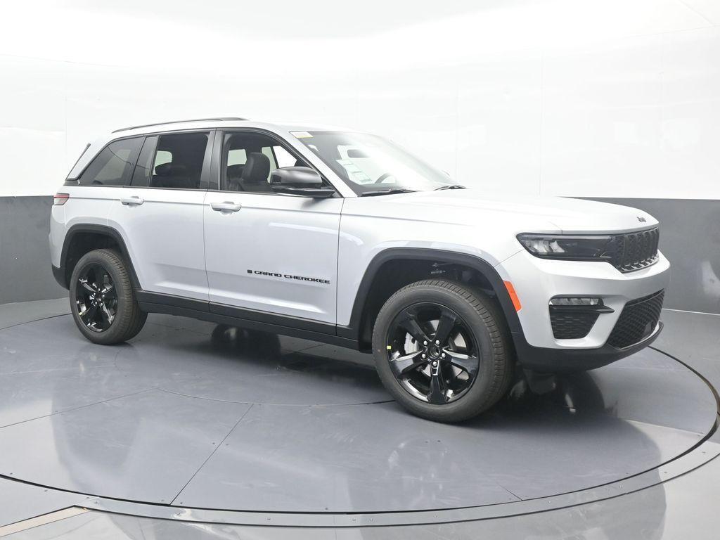 new 2025 Jeep Grand Cherokee car
