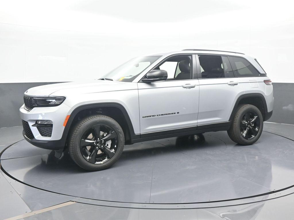 new 2025 Jeep Grand Cherokee car