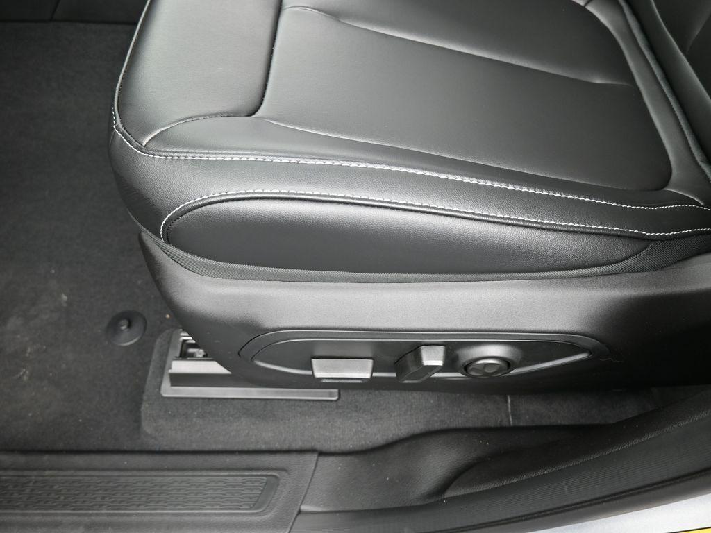 new 2025 Jeep Grand Cherokee car