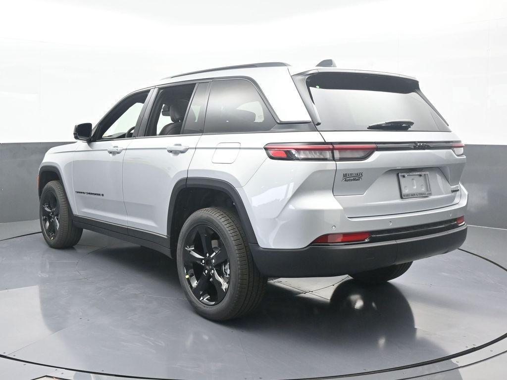new 2025 Jeep Grand Cherokee car