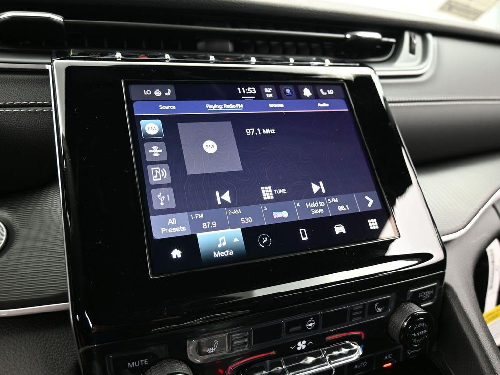 new 2024 Jeep Grand Cherokee L car, priced at $43,325