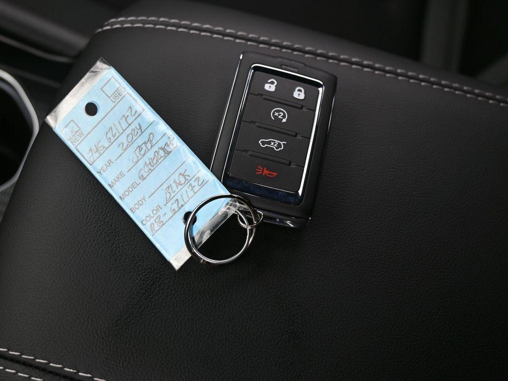 new 2024 Jeep Grand Cherokee L car, priced at $43,325