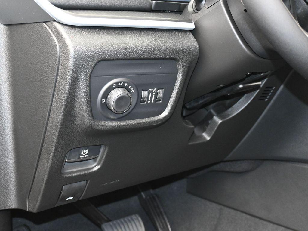 new 2024 Jeep Grand Cherokee L car, priced at $43,325
