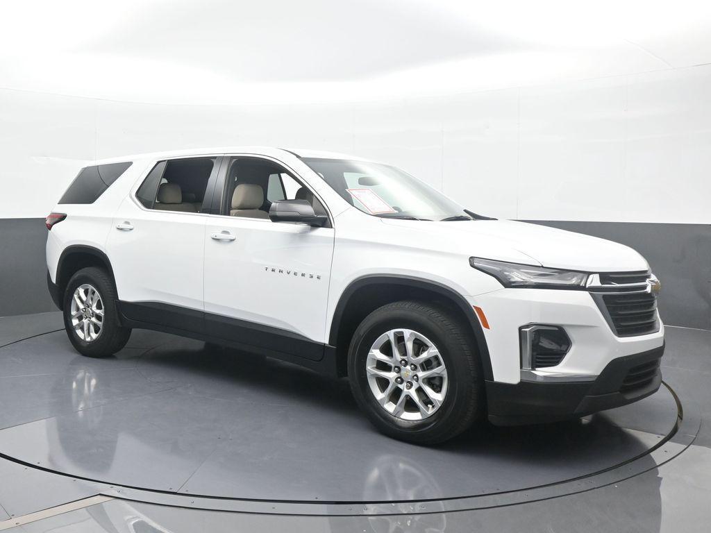 used 2022 Chevrolet Traverse car, priced at $26,179
