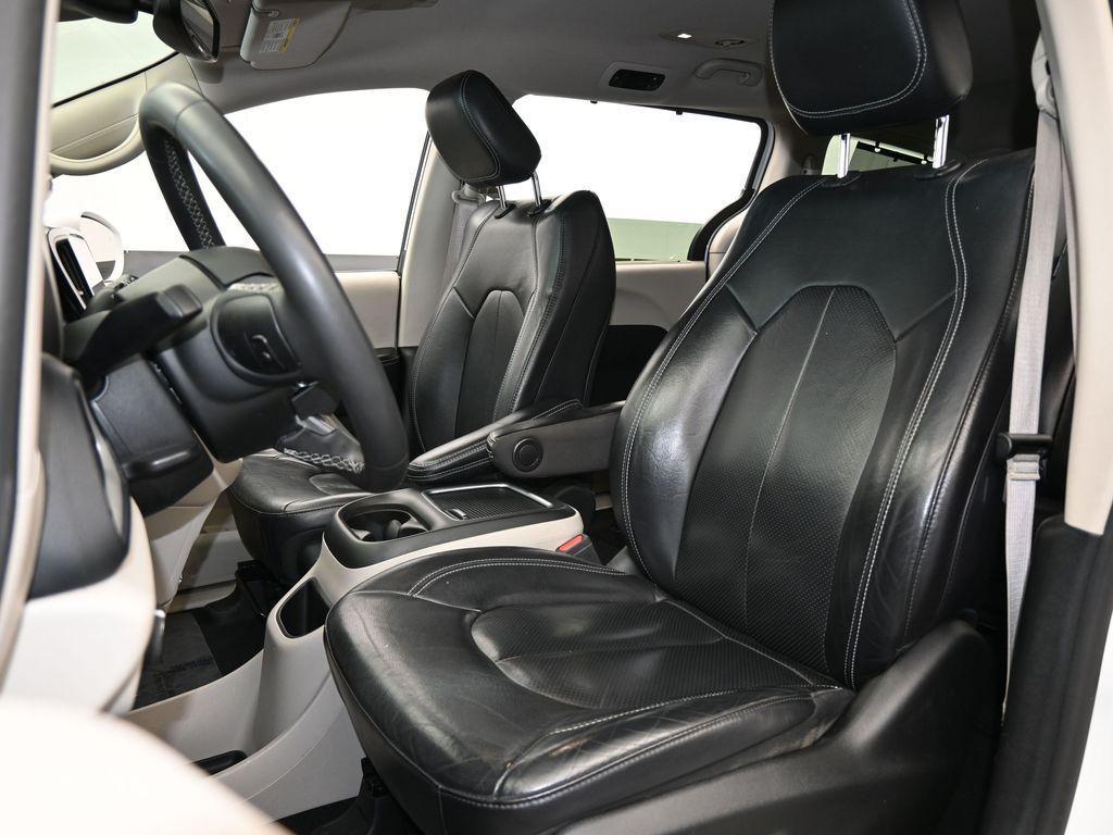 used 2022 Chrysler Pacifica car, priced at $18,999