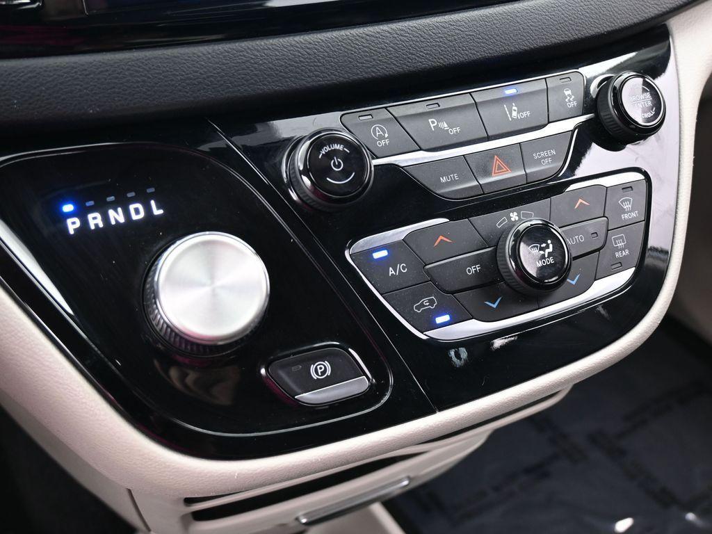 used 2022 Chrysler Pacifica car, priced at $18,999