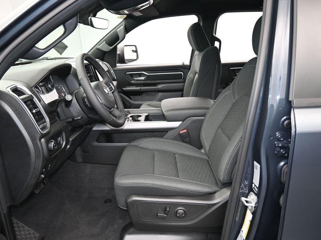 new 2025 Ram 1500 car