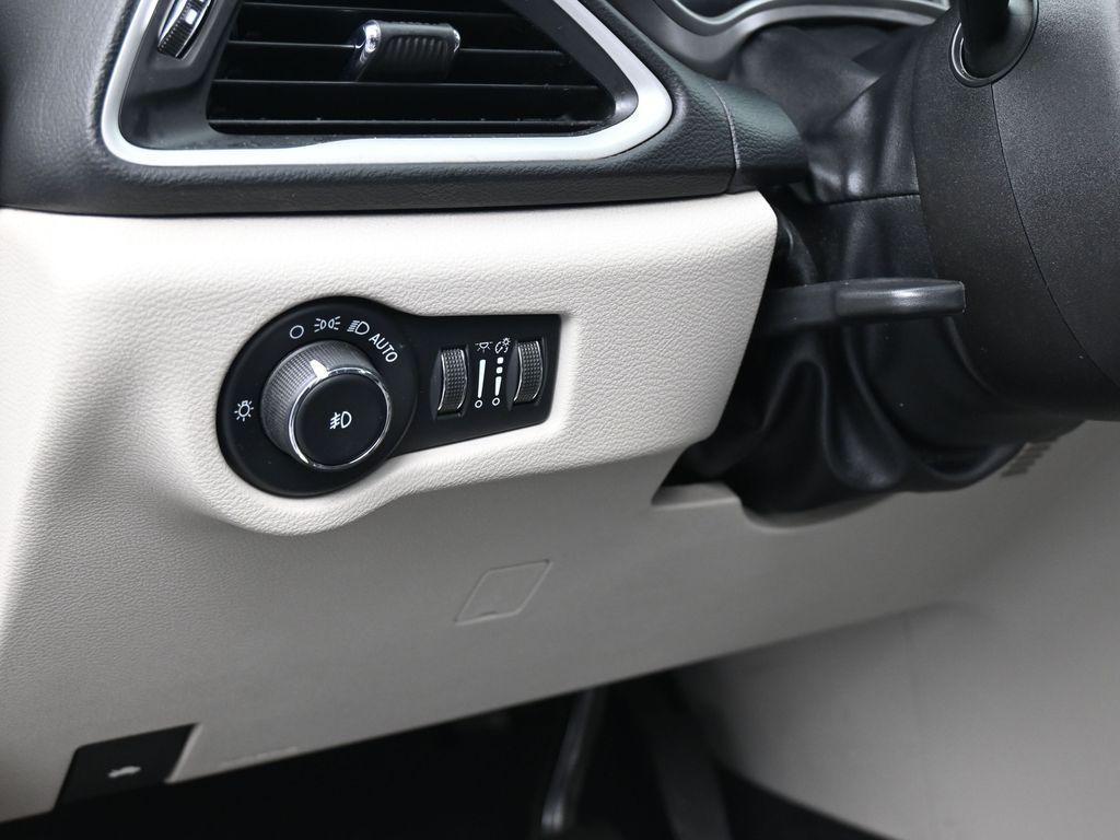 used 2022 Chrysler Pacifica car, priced at $16,995