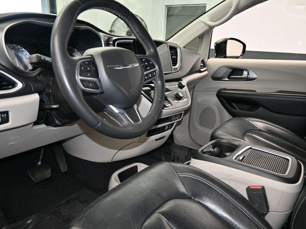 used 2022 Chrysler Pacifica car, priced at $16,995