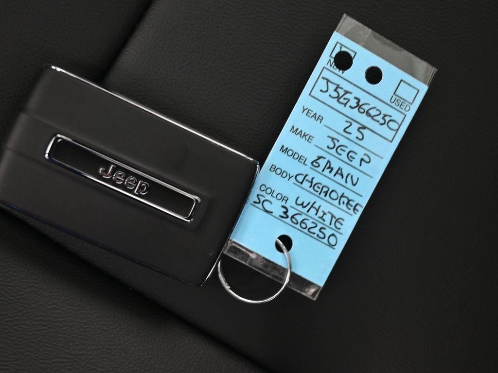 new 2025 Jeep Grand Cherokee car