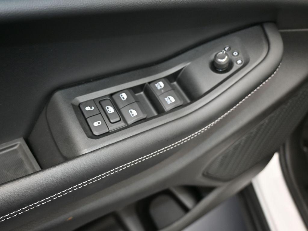 new 2025 Jeep Grand Cherokee car