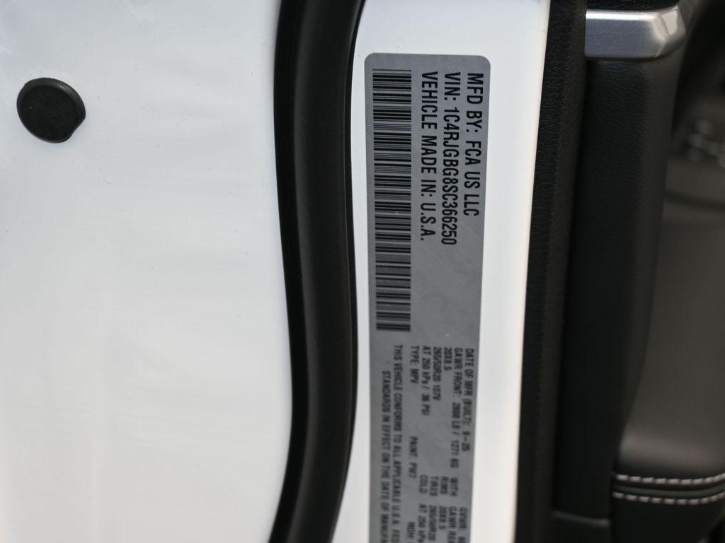 new 2025 Jeep Grand Cherokee car