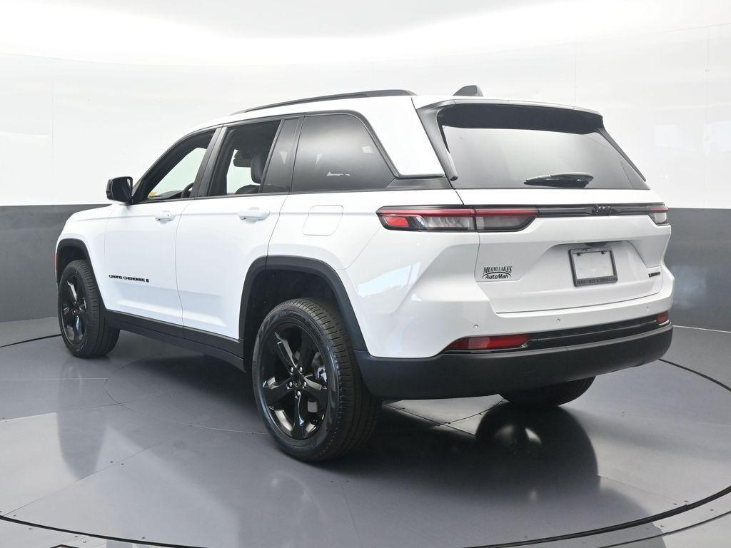 new 2025 Jeep Grand Cherokee car