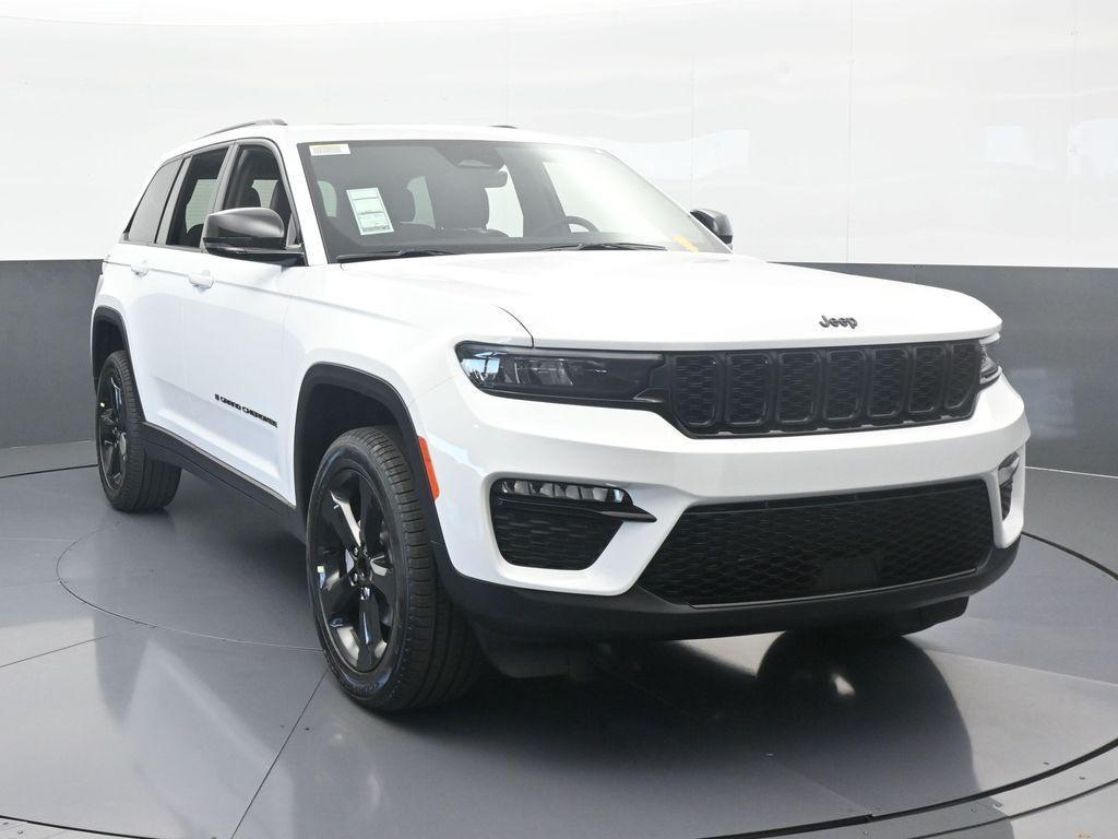 new 2025 Jeep Grand Cherokee car