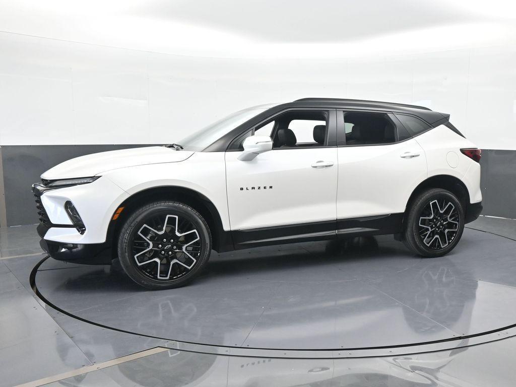 used 2023 Chevrolet Blazer car, priced at $28,900