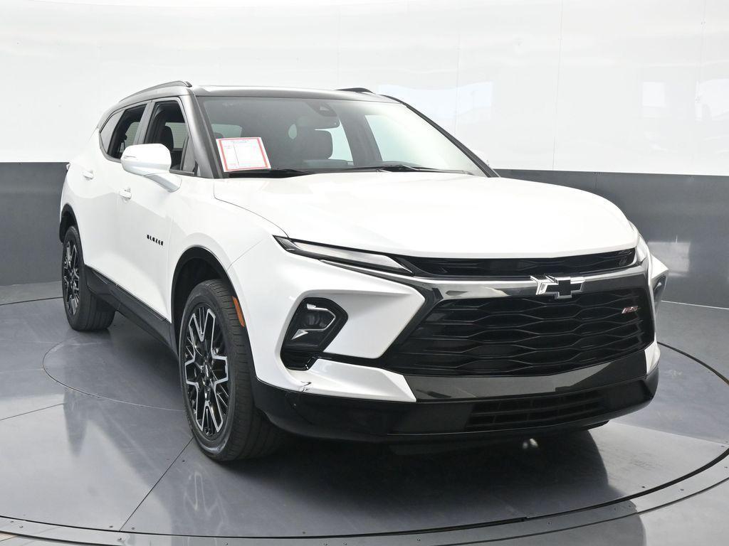 used 2023 Chevrolet Blazer car, priced at $28,900