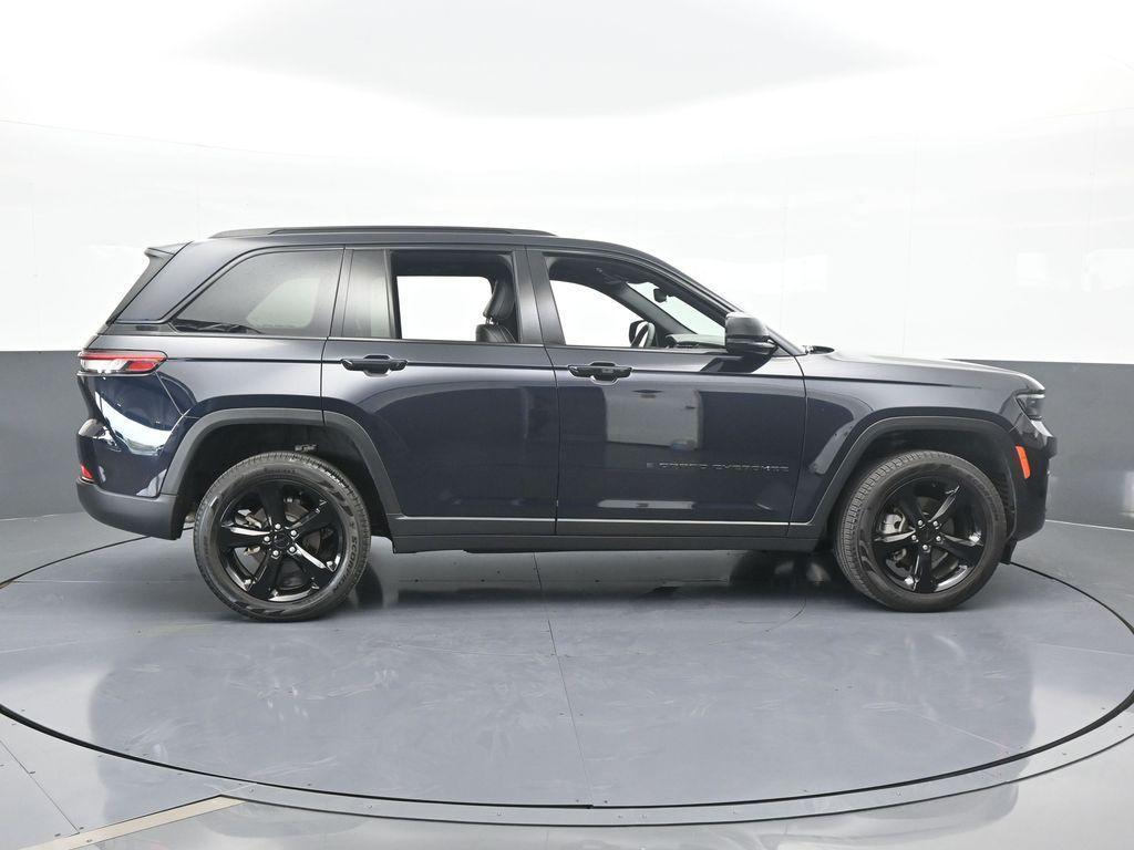 used 2024 Jeep Grand Cherokee car, priced at $39,990