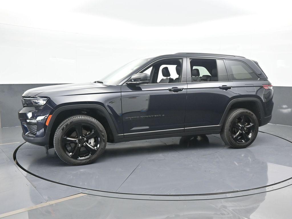 used 2024 Jeep Grand Cherokee car, priced at $39,990