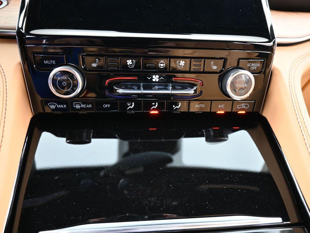 new 2025 Jeep Grand Cherokee L car, priced at $65,334