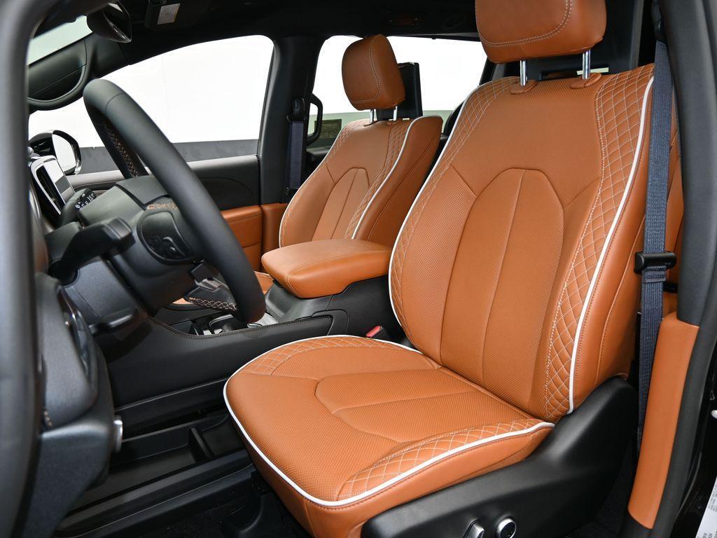 new 2026 Chrysler Pacifica car, priced at $54,610
